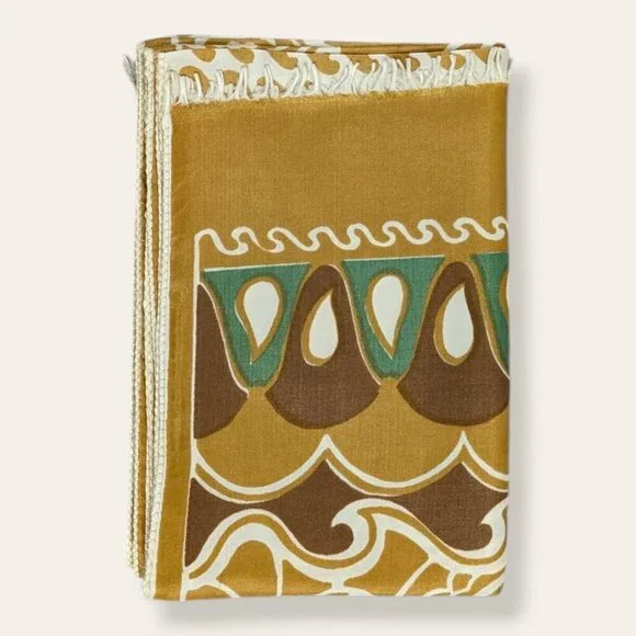 V. Yellow Geometric Rectangle Scarf - Picture 3 of 4